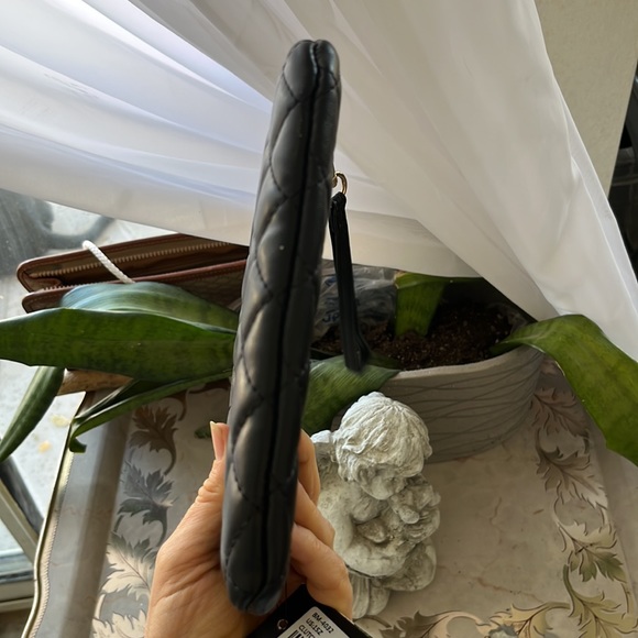 Badgley Mishka, new with tags wristlet pouch - Picture 4 of 5